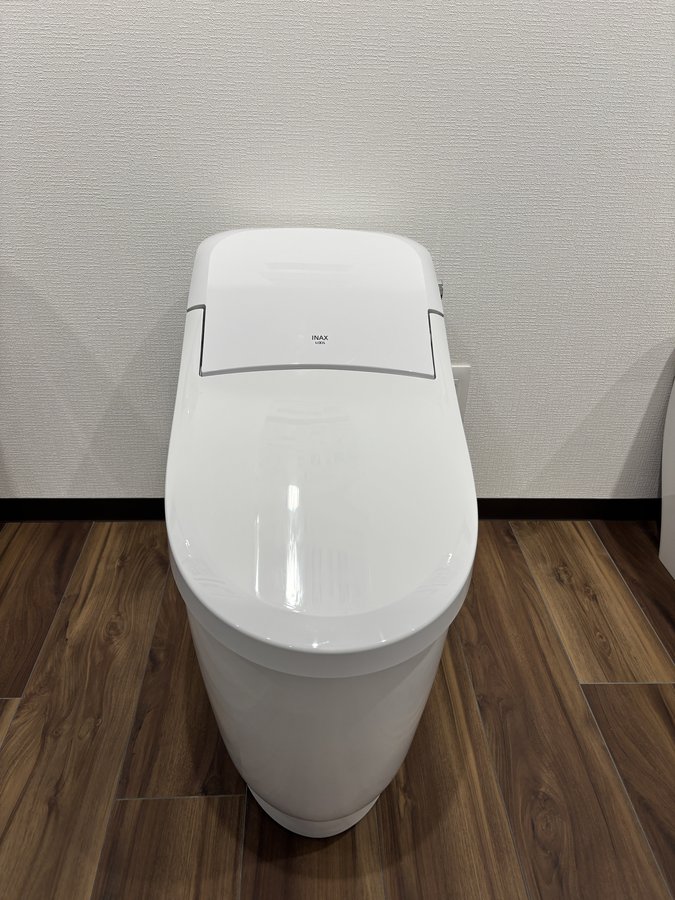LIXIL ベーシアハーモL3G ショールーム展示機(正面から)